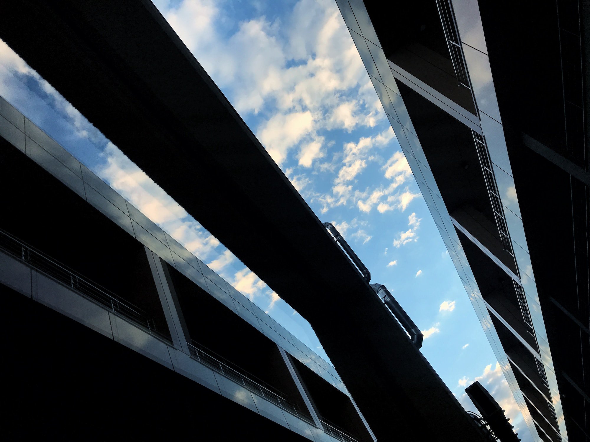How to Boost Your Creative Potential with Non-Linear Thinking